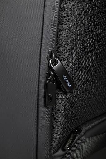 7 Bobby Edge Anti-Theft Backpack - Black 7 Bobby Edge Anti Theft Backpack Black