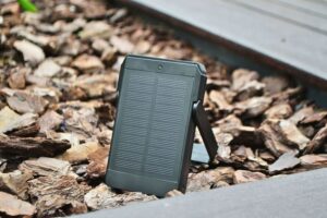 9 FREIBURG @memorii RCS Recycled Solar Magnetic Powerbank